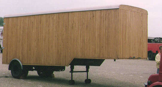 Auflieger_11.jpg, 18875 bytes, 01.06.01