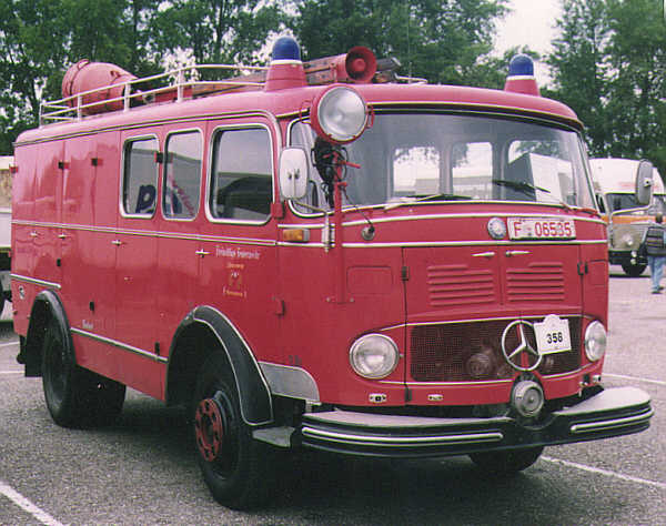 Feuerwehr_MB_Frontlenker_1.jpg, 53891 bytes, 02.06.01