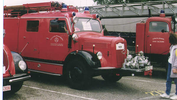 Feuerwehr_MB_Spitzkuehler_2.jpg, 32214 bytes, 02.06.01