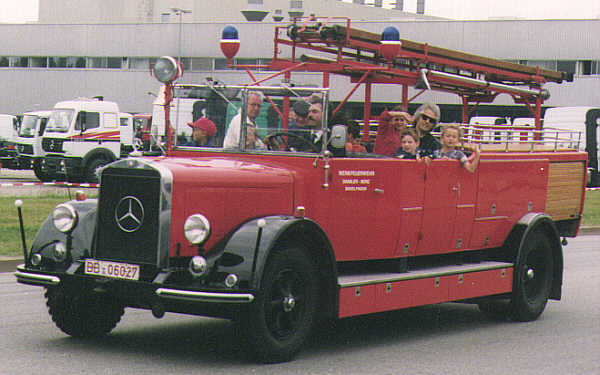 Feuerwehr_MB_offen_1.jpg, 38360 bytes, 02.06.01