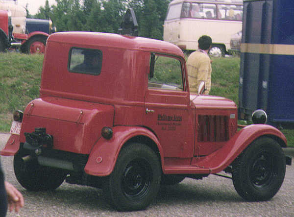 Hanomag_12.jpg, 35276 bytes, 01.06.01