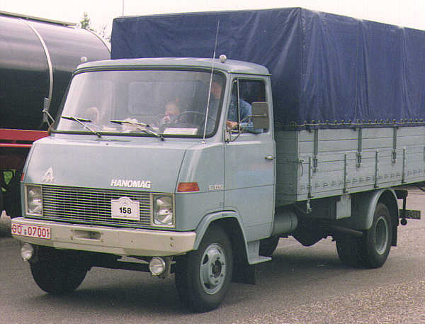 Hanomag_E66_11.jpg, 37947 bytes, 07.06.01