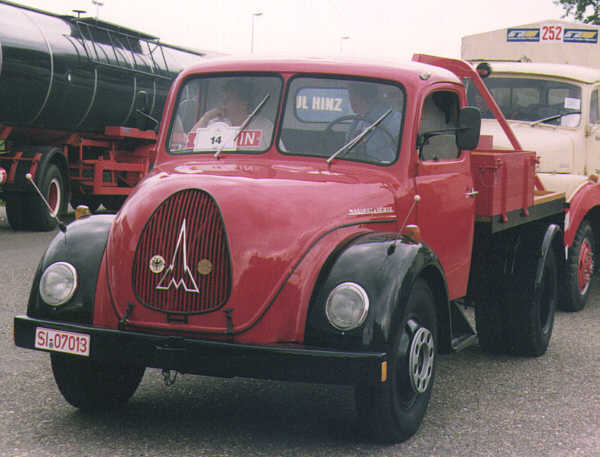 Magirus_Rundhauber_Abschlepp_11.jpg, 36431 bytes, 29.05.01