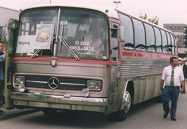 Mercedes_Bus_O302_01.jpg, 44524 bytes, 28.05.01