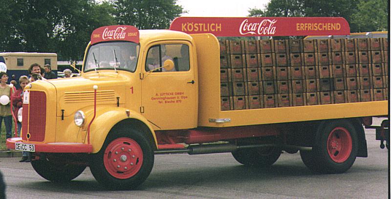 Mercedes_Spitz_Coca-Cola_1.jpg, 64969 bytes, 17.06.01