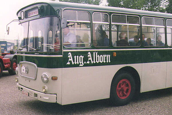 Saurer_Bus_91.jpg, 42041 bytes, 29.05.01