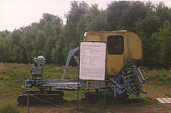 Weisstorfgrabemaschine1.jpg, 60555 bytes, 01.04.01